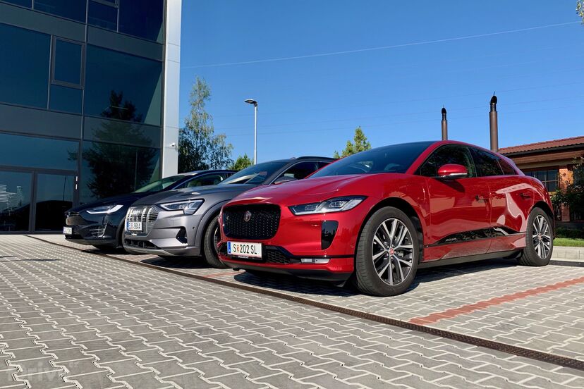Tesla Model X, Jaguar I-PACE a Audi e-tron