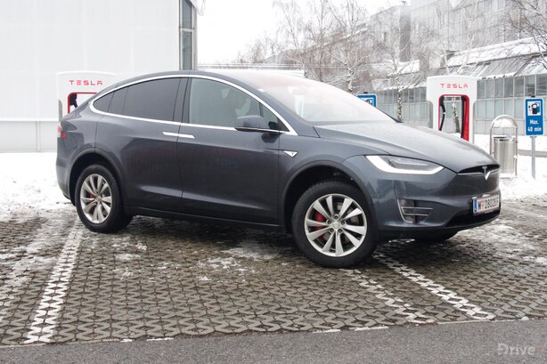 Tesla Model X P90D (2016)