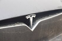 Tesla Model X P90D (2016)