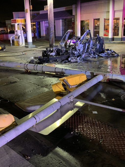 Tesla Model X po požáru