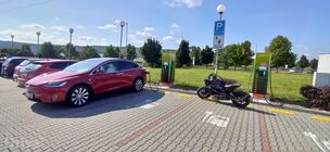 Tesla Model X vs. Harley-Davidson LiveWire