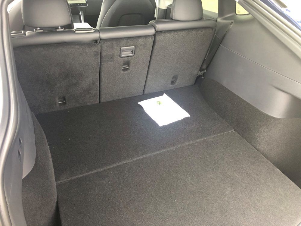Tesla Model Y - zavazadlový prostor
