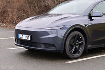 Tesla Model Y facelift (2025)