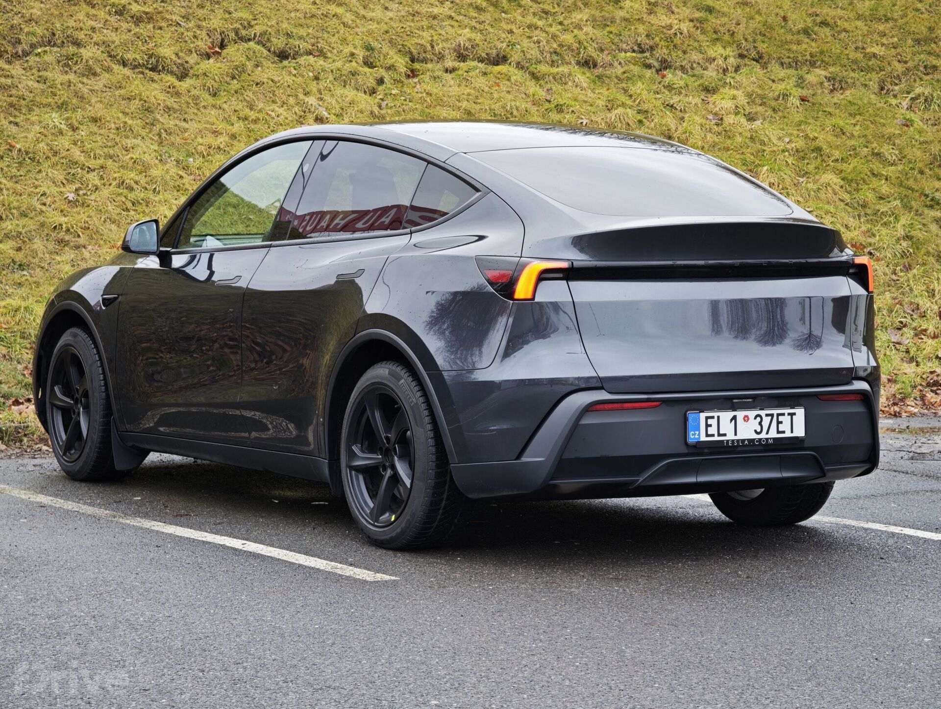 Tesla Model Y facelift (2025)