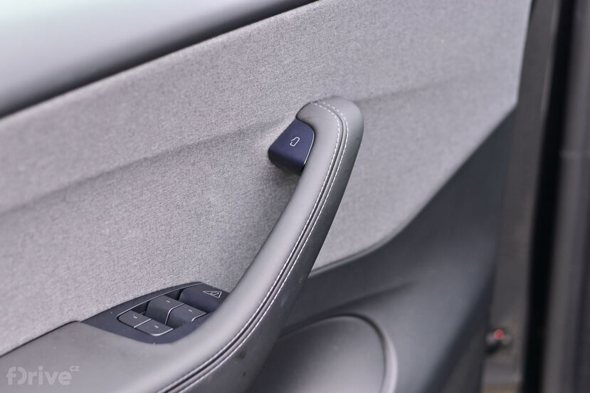 Tesla Model Y facelift (2025)