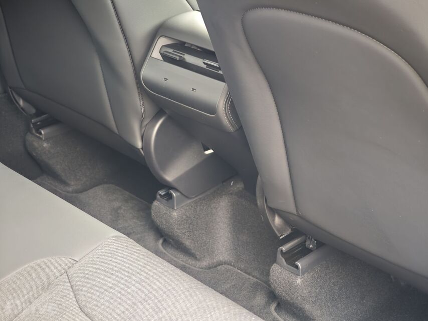 Tesla Model Y facelift (2025)