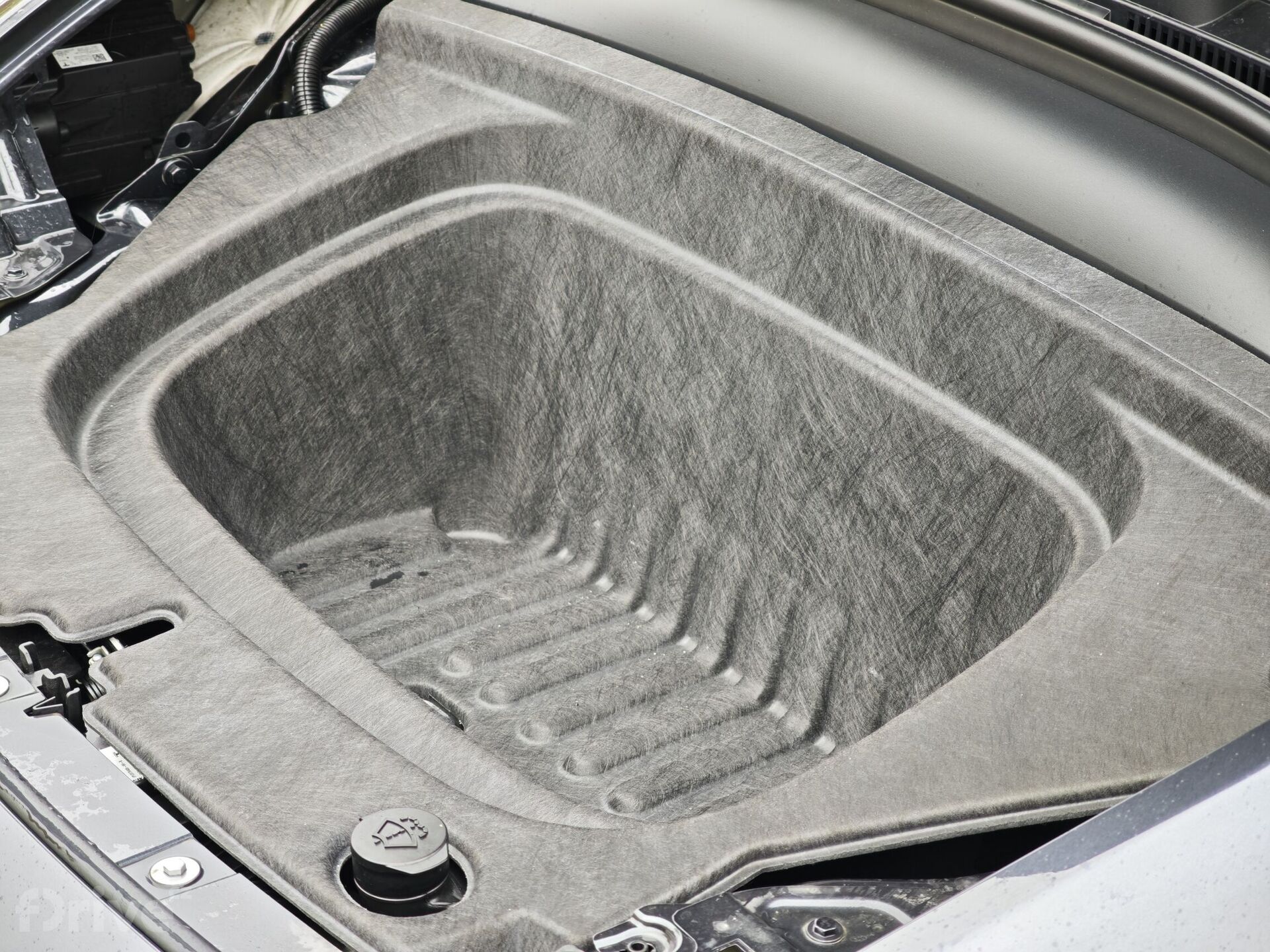 Tesla Model Y facelift (2025)