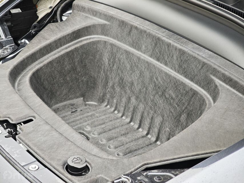 Tesla Model Y facelift (2025)