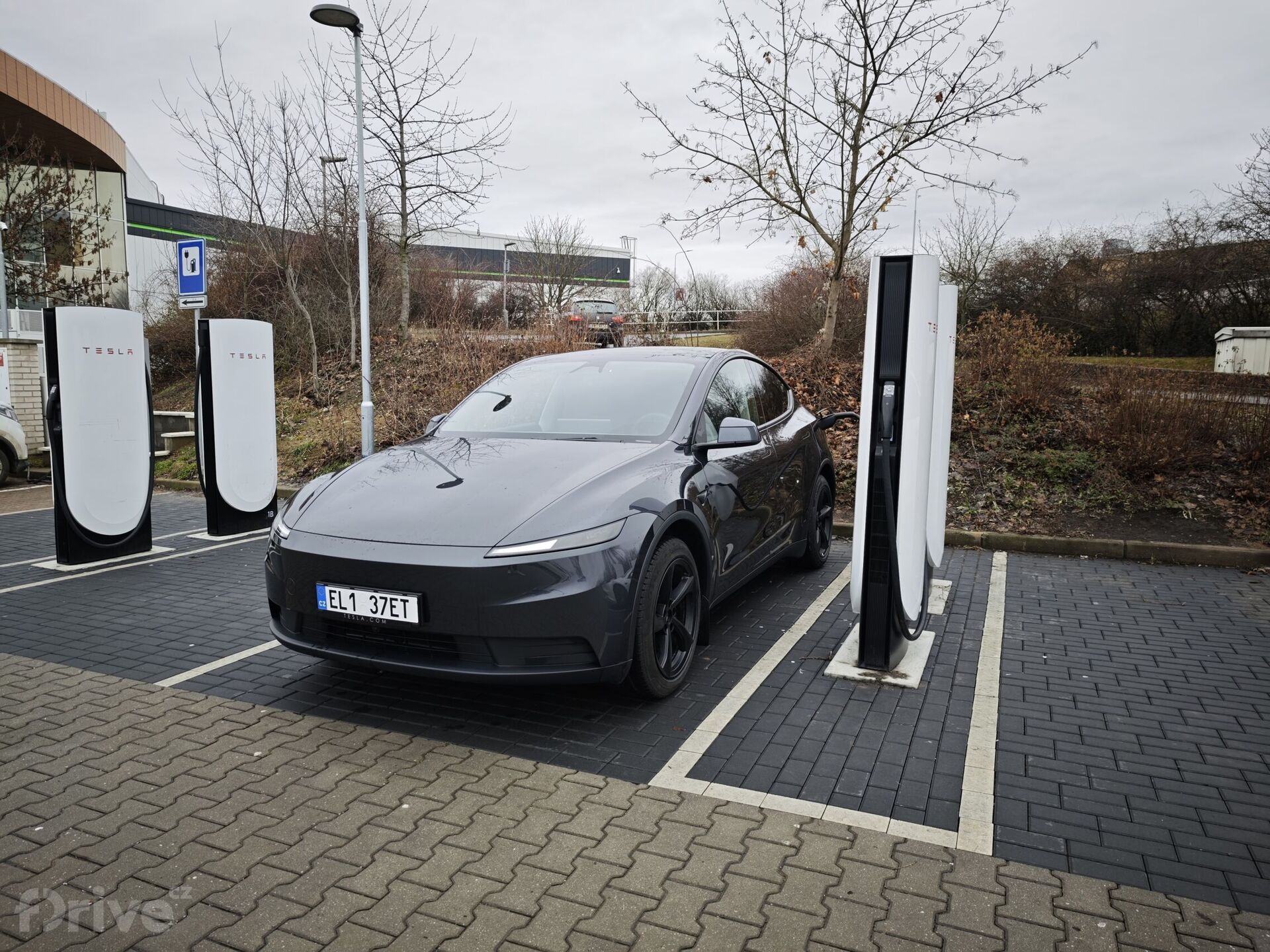 Tesla Model Y facelift (2025)