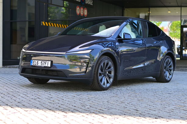 Tesla Model Y facelift (2025)