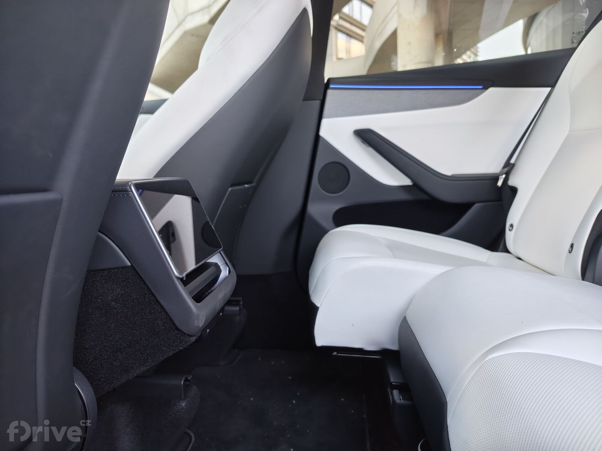 Tesla Model Y facelift (2025)