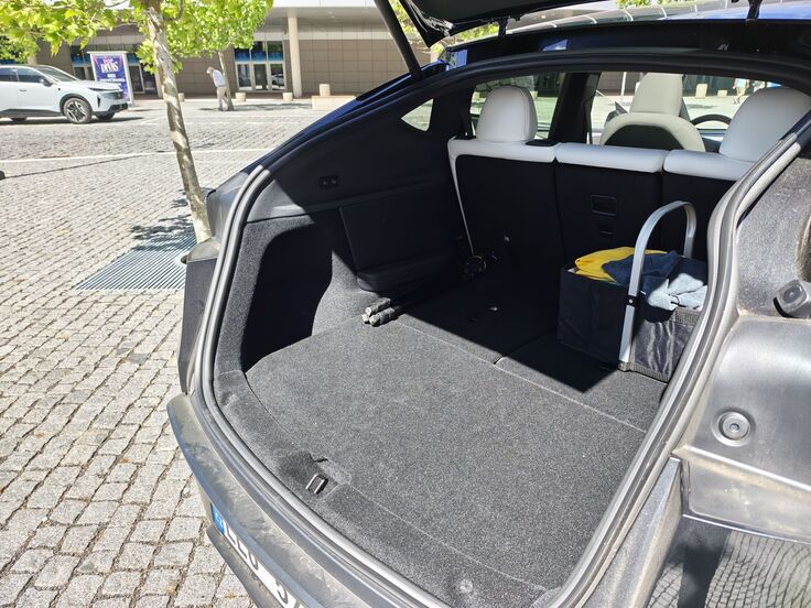 Tesla Model Y facelift (2025)