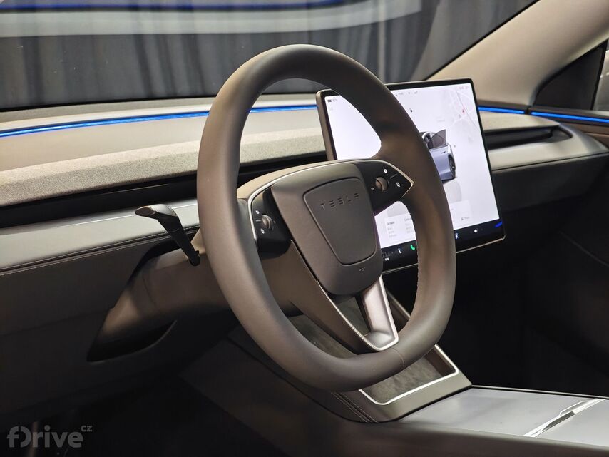 Tesla Model Y facelift (2025)