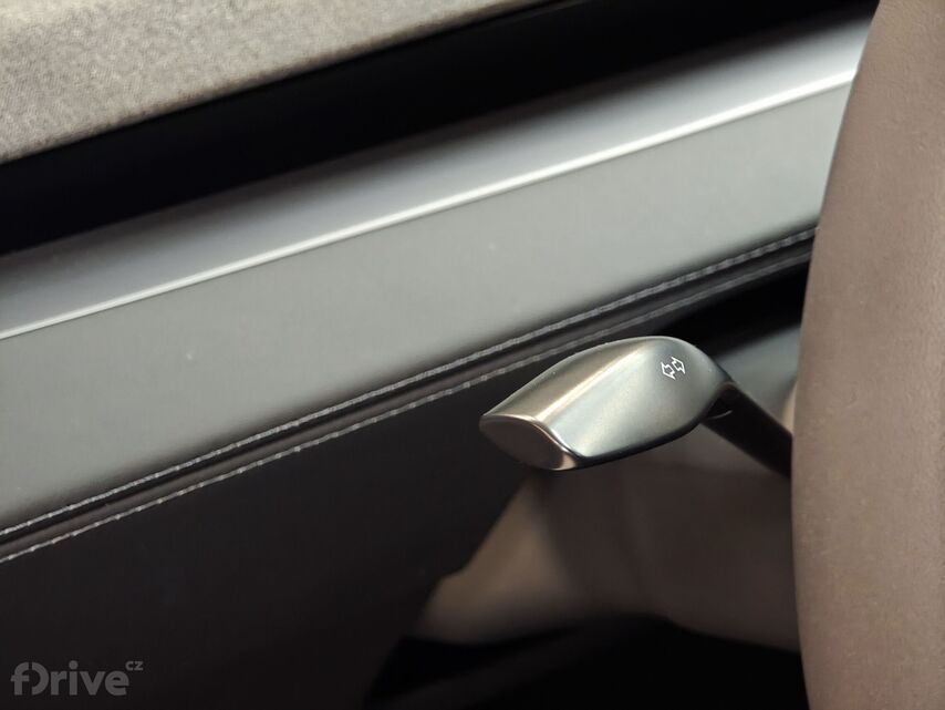 Tesla Model Y facelift (2025)