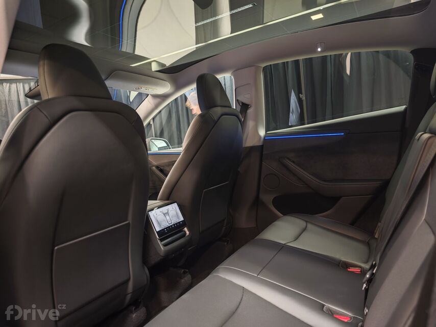 Tesla Model Y facelift (2025)