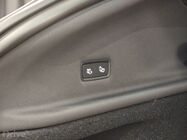 Tesla Model Y facelift (2025)