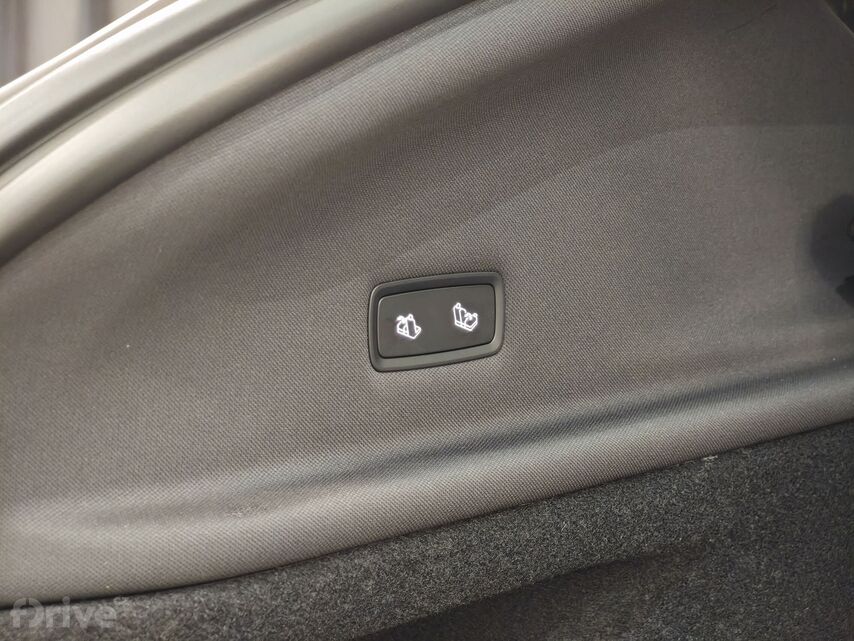 Tesla Model Y facelift (2025)