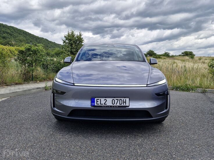 Tesla Model Y Long Range