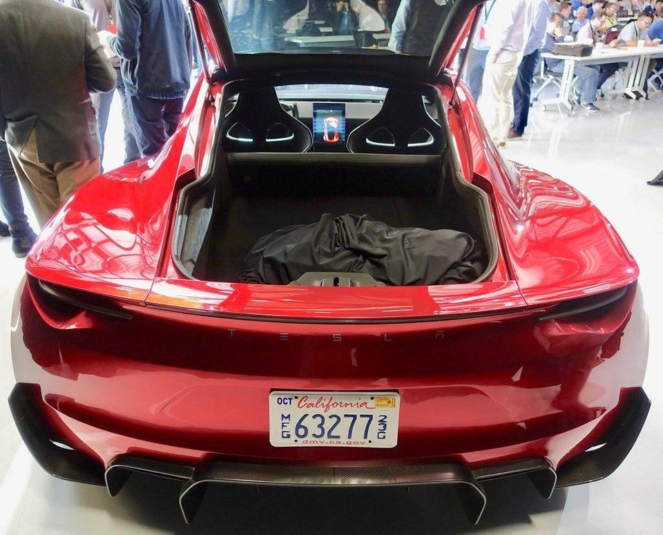 Tesla Roadster (2020) zavazadelník