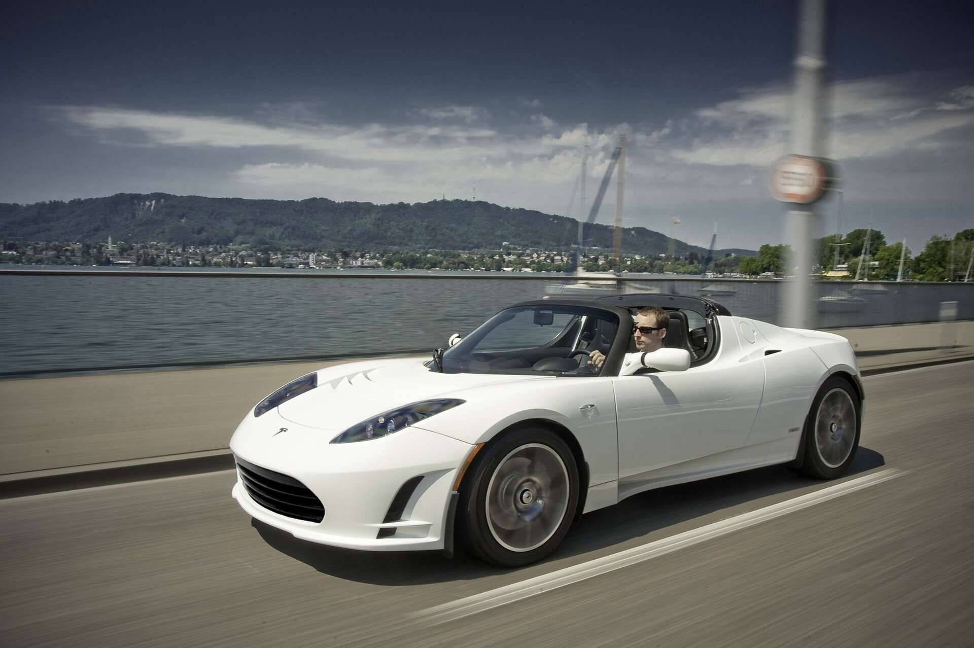 Tesla Roadster