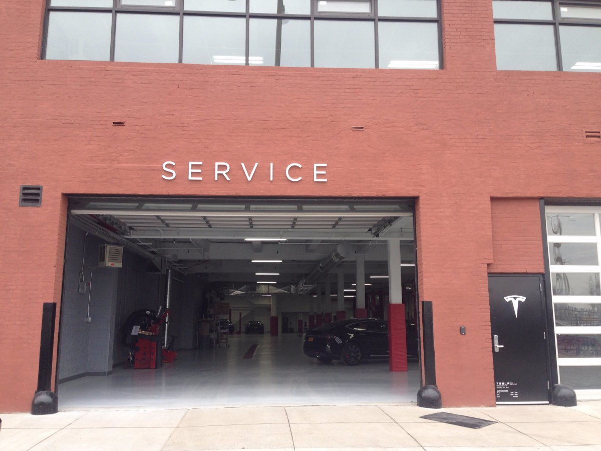 Tesla Showroom