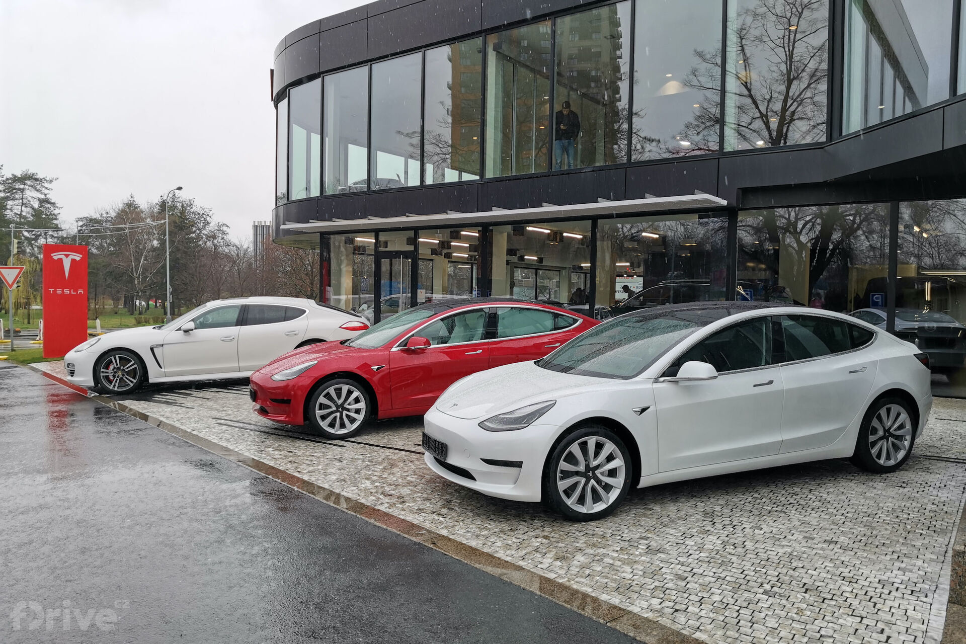 Tesla showroom v Praze