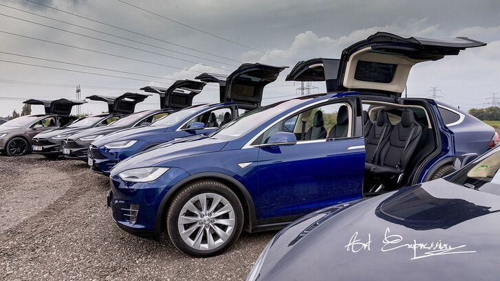 Tesla Sraz Praha Vestec 2017