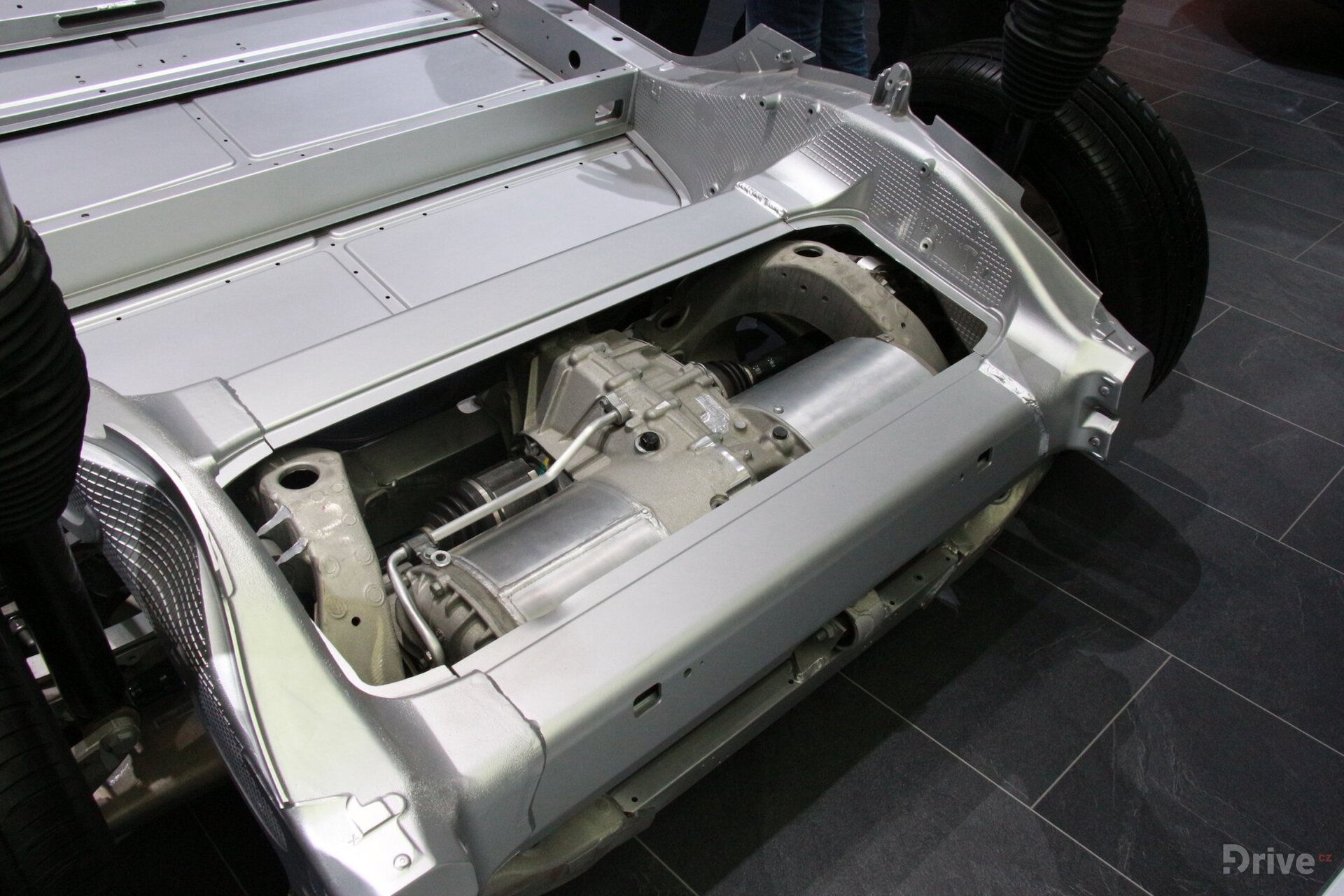 Tesla stánek Paříž