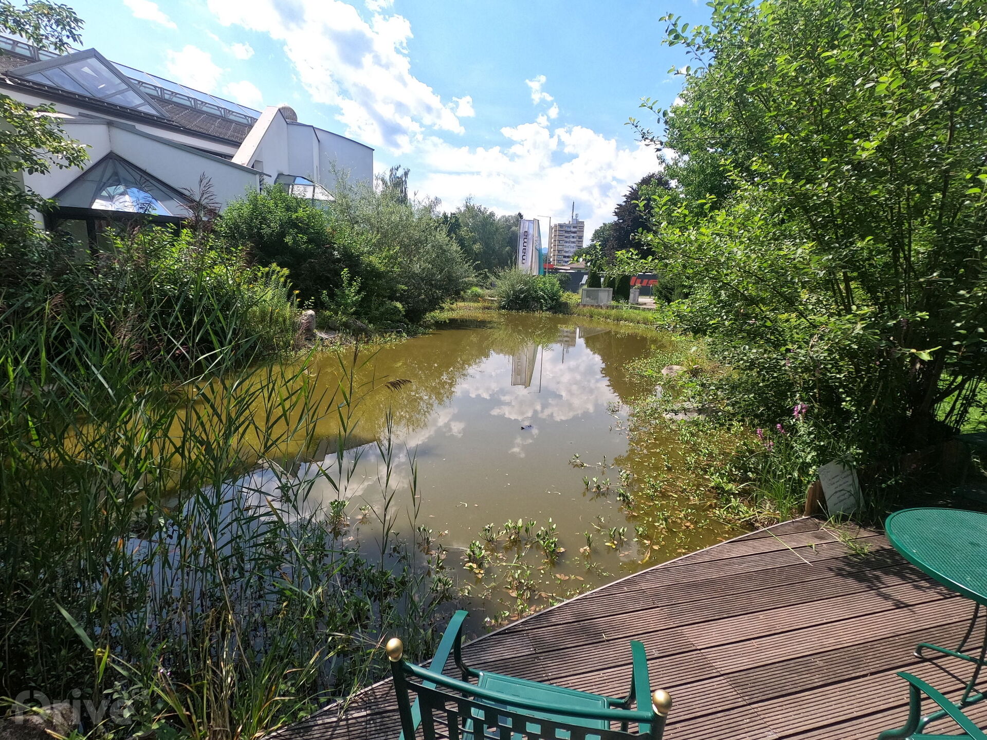 Tesla Supercharger tzv. Lounge - Kapfenberg