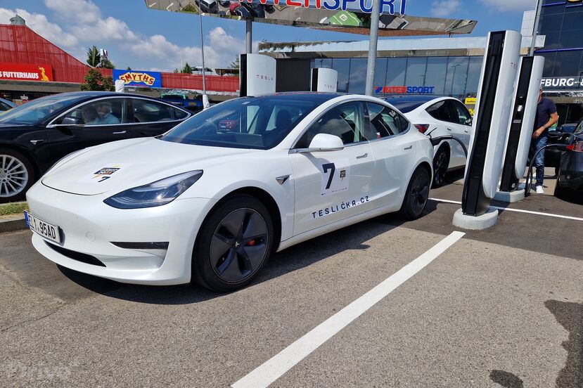 Tesle Model 3 Performance