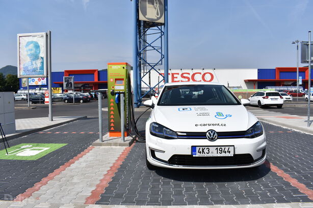 test nabíjení E-Golf 2018