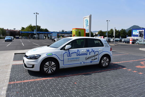 test nabíjení E-Golf 2018