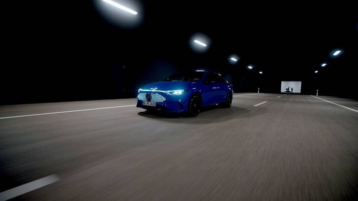 Testovací centrum světel Mercedes-Benz