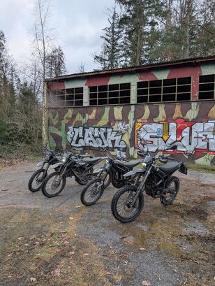 Totální Bzukot - stroje