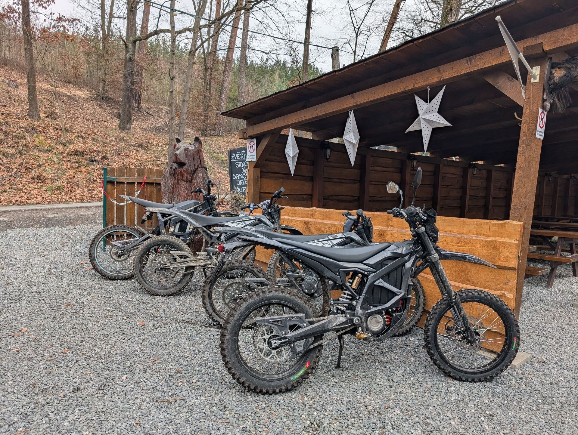 Totální Bzukot - stroje