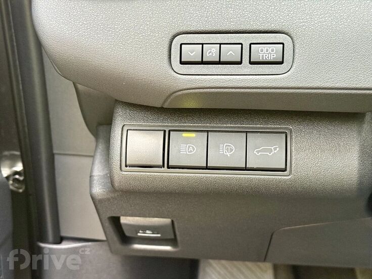 Toyota bZ4x (2025 facelift)