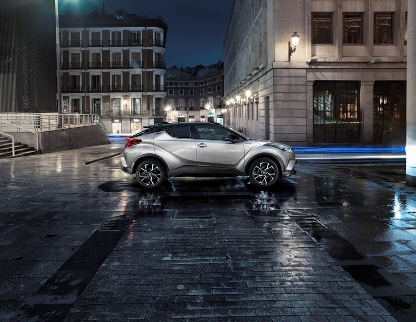 Toyota C-HR (2016)