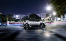 Toyota C-HR (2016)