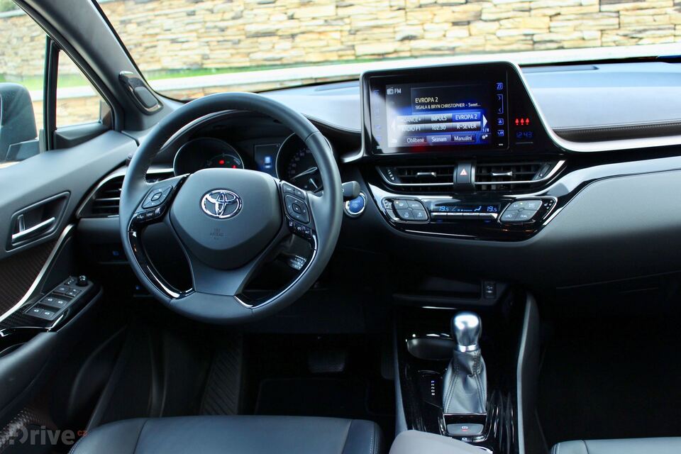 Toyota C-HR (2016)