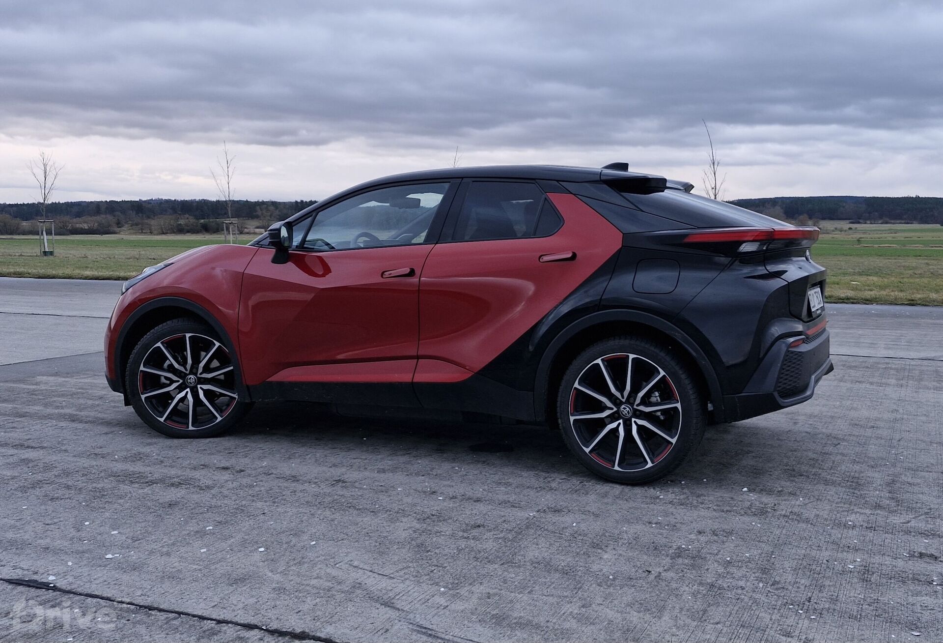 Toyota C-HR (2023)