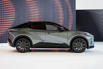 Toyota C-HR+