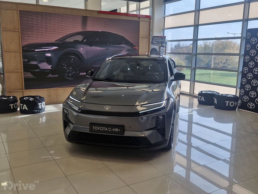 Toyota C-HR+