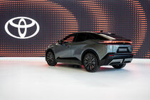 Toyota C-HR+