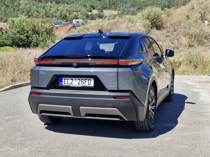 Toyota C-HR+ Executive AWD (77 kWh)
