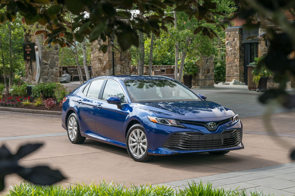 Toyota Camry (2019)