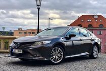 Toyota Camry (2019)