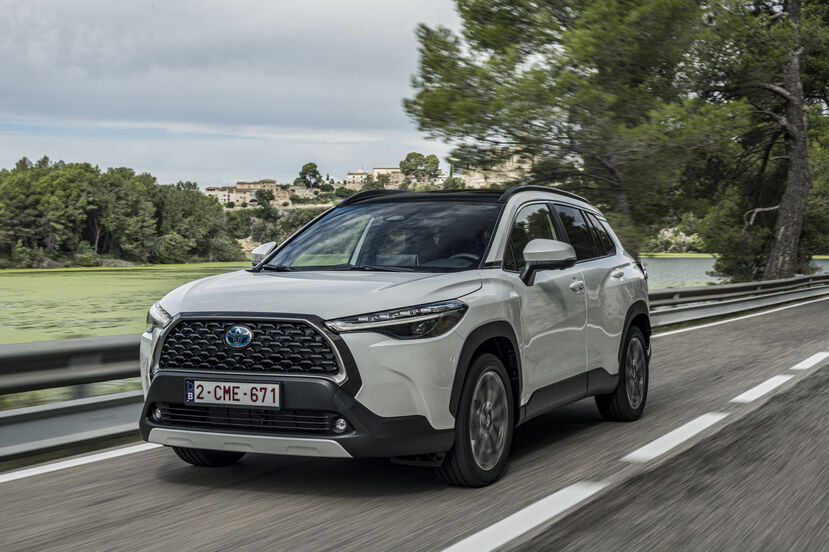 Toyota Corolla Cross 2.0 Hybrid AWD-i