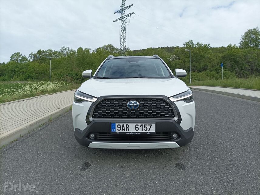 Toyota Corolla Cross 2.0 Hybrid e-CVT AWD