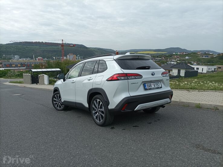 Toyota Corolla Cross 2.0 Hybrid e-CVT AWD