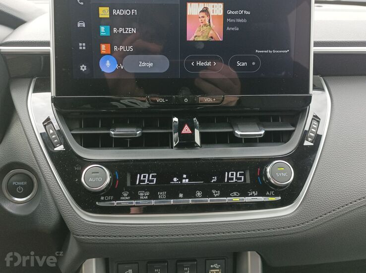 Toyota Corolla Cross 2.0 Hybrid e-CVT AWD